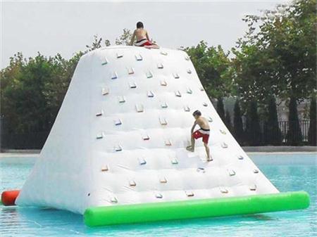 Inflatable Iceberg