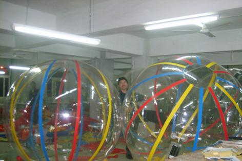  Color Strips Water Ball